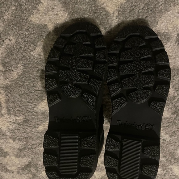 Black Timberland boots. - Picture 7 of 7
